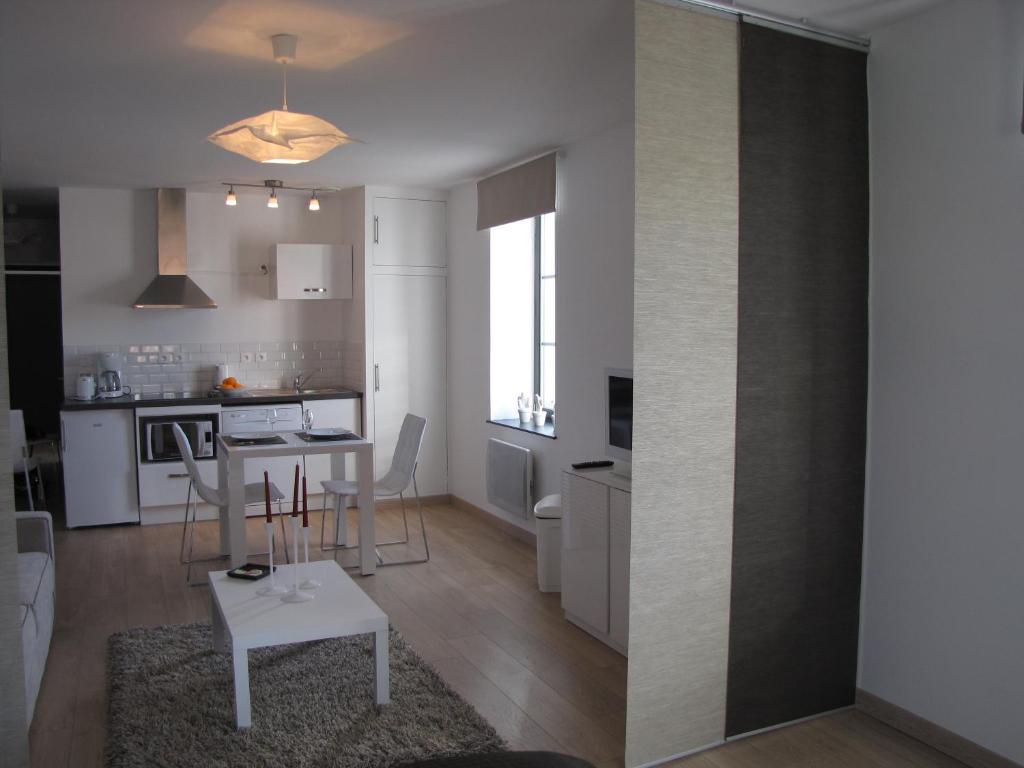 Les Mini-Lofts De Paul Et Virginie Aparthotel วีเมอเรอ ห้อง รูปภาพ